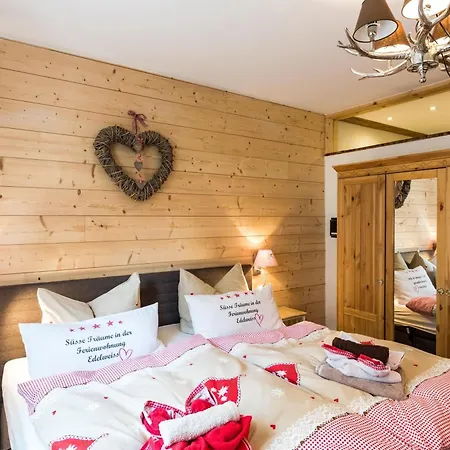 5 Sterne Mit 2 Schlafzimmer, 2 Baeder, Badewanne Und Eigener Infrarotsauna * Arnbruck